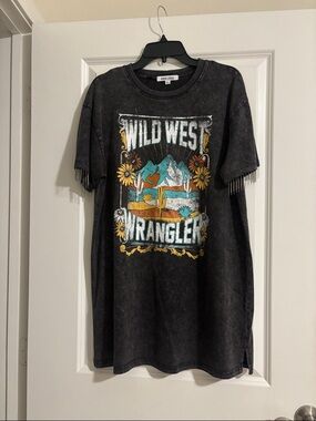 Mimi Chica Wild West Wrangler Mineral Wash Graphic T-Shirt Dress New without tag